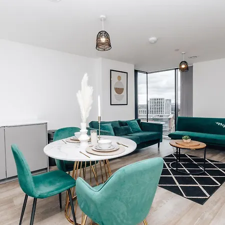 Apartment Luxury 2 Bedroom Apartment, Broad Street *
